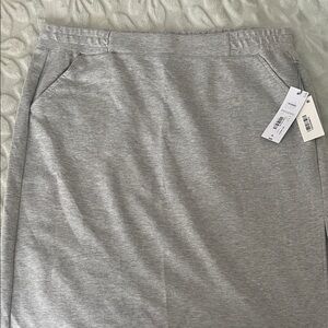 Liz claiborne nwt 0X Gray pull on Skirt